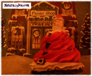 Santa Claus Cupcakes for Christmas Holidays